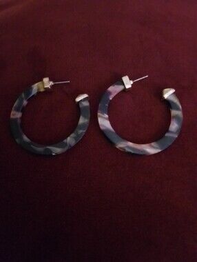 Classic Marbled Hoop Earrings